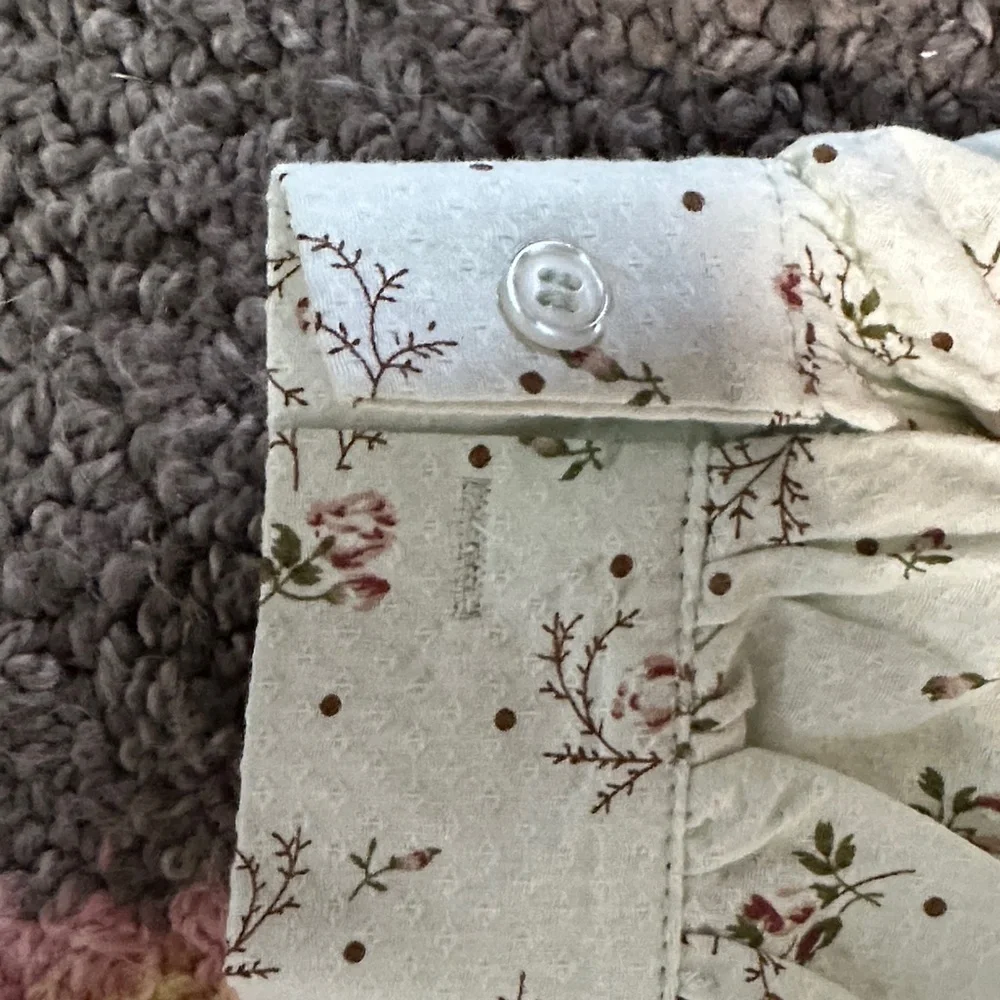 In Bloom Light Green Blouse with Floral Accents NWOT - Picture 4 of 10